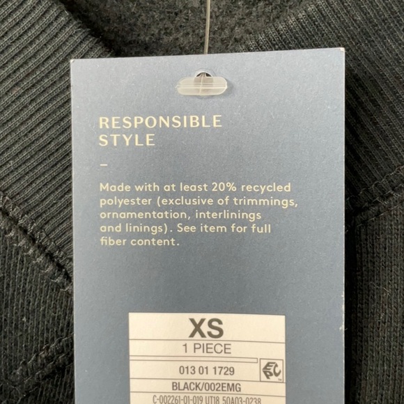 Universal Thread Black Sweatshirt - Picture 3 of 6